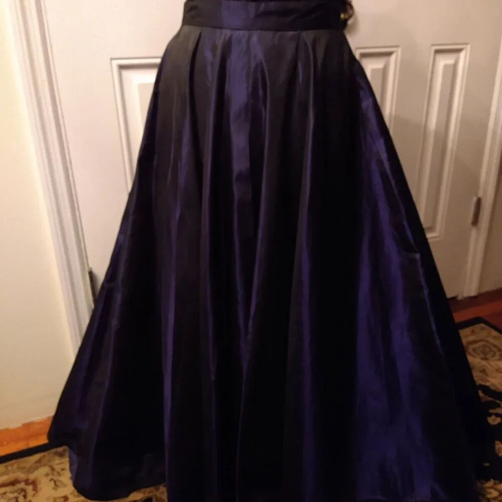 SOLD! Gigi Clark, Gorgeous Iridescent Purple Full Circle Maxi Skirt - Picture 5 of 16